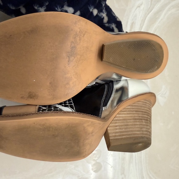 Jeffrey Campbell Stylish Black and Tan Women's Booties - Picture 6 of 8